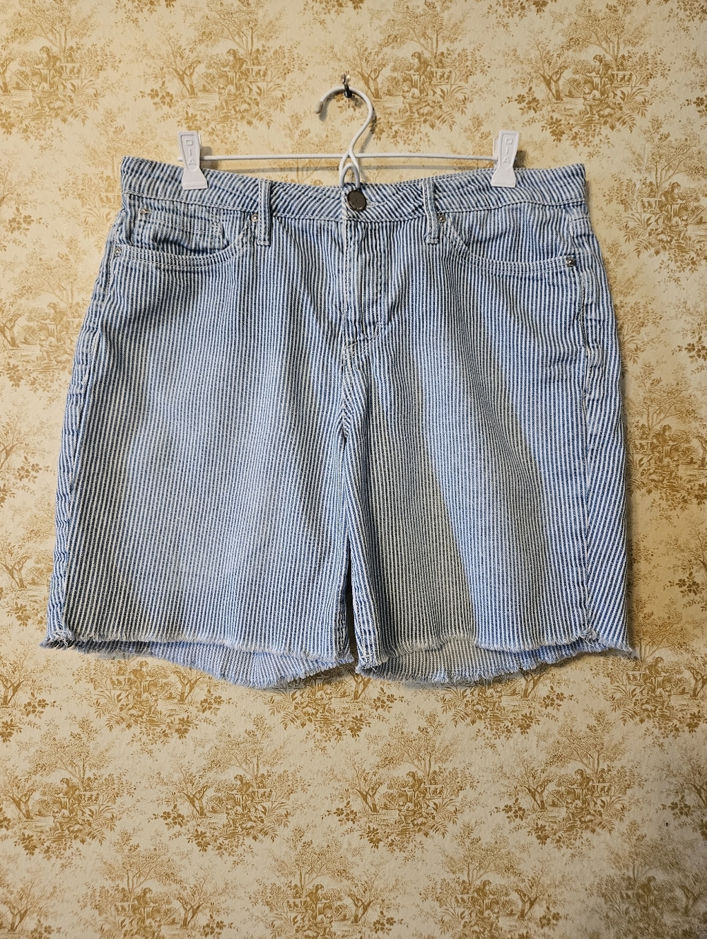 Size 12 Seven7 Denim Blue & White Striped Shorts
